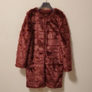 Luxurious Faux Fur Coat in Rich Red Brown